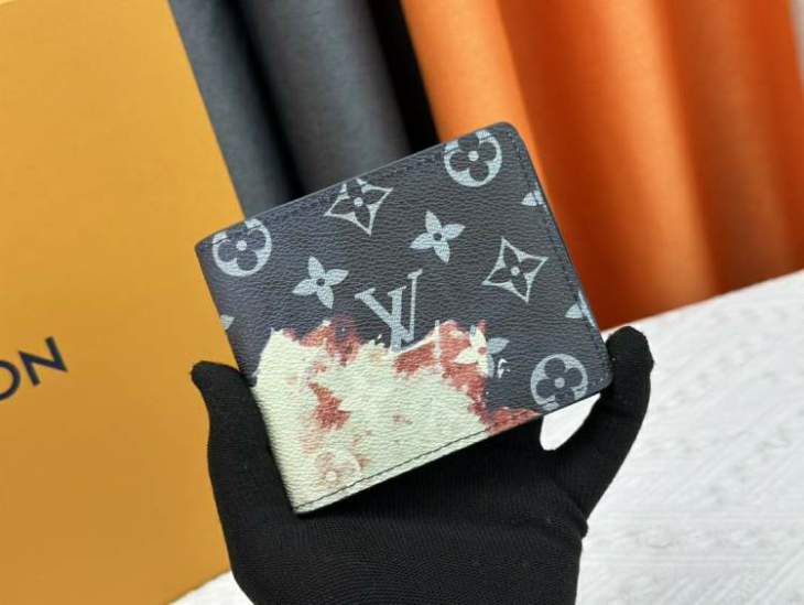 Picture of Louis Vuitton Wallets _SKUfw217990537fw